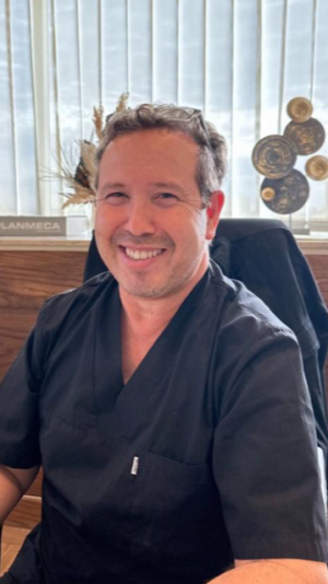 Dr Azeddine Melhaoui
